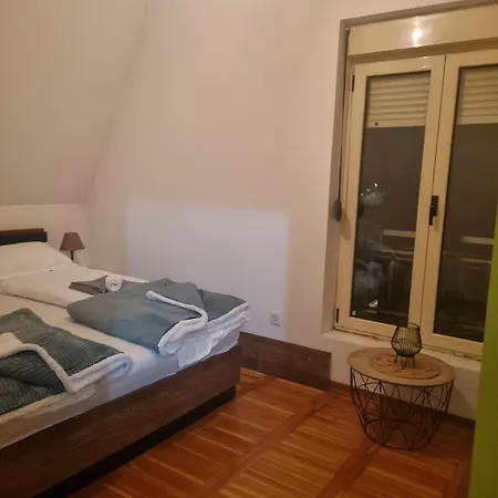 Apartman Little Paradise *